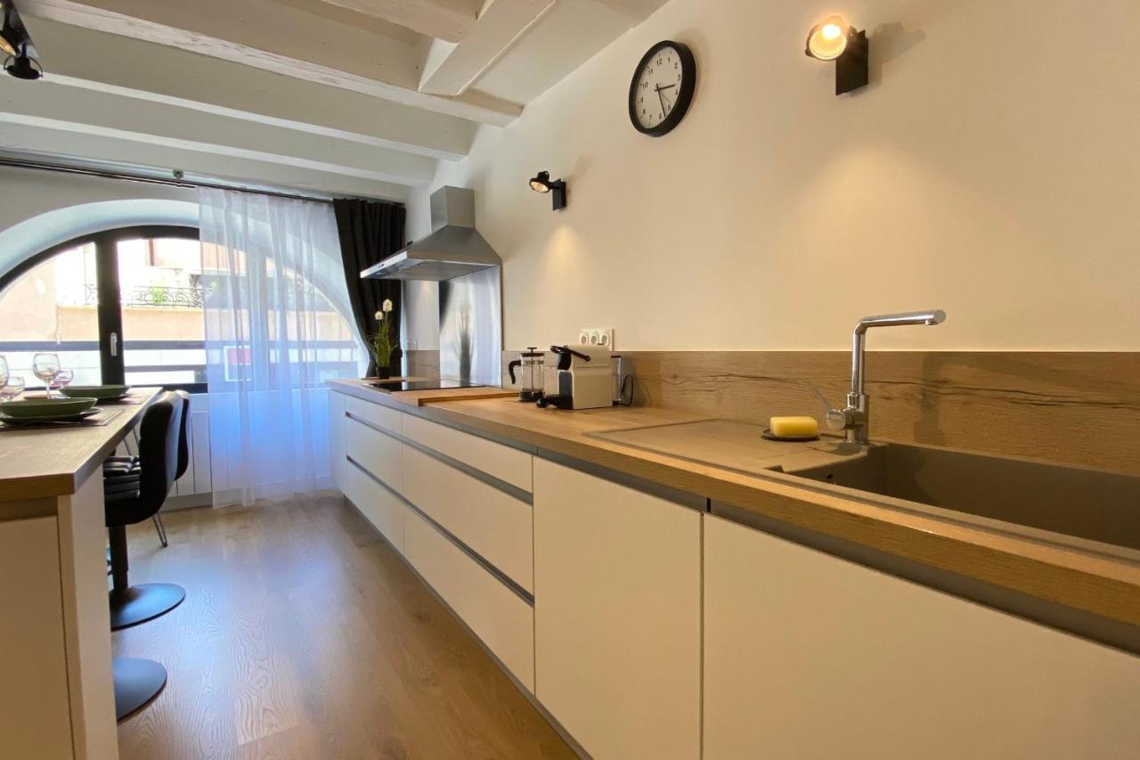 Le Royal 4 - Apartment For 4 People In The City Center Анси Экстерьер фото